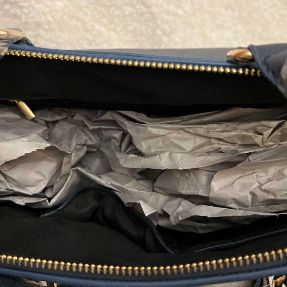 Club Rochelier Bowler Style Purse - Picture 6 of 6